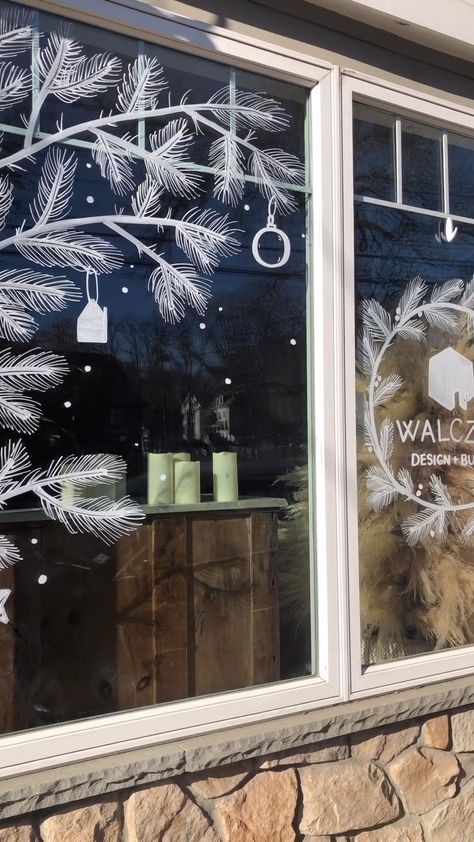 🌲❄️ Fully in the holiday spirit with these new windows for @walczak_design_build in Ipswich! And isn’t that pro hack with the Q-tip… | Instagram Sydney Sage, Xmas Windows, Christmas Food Crafts, Painted Window Art, Window Paintings, Christmas Window Painting, Pen Ideas, Decoration Vitrine, Christmas Window Display