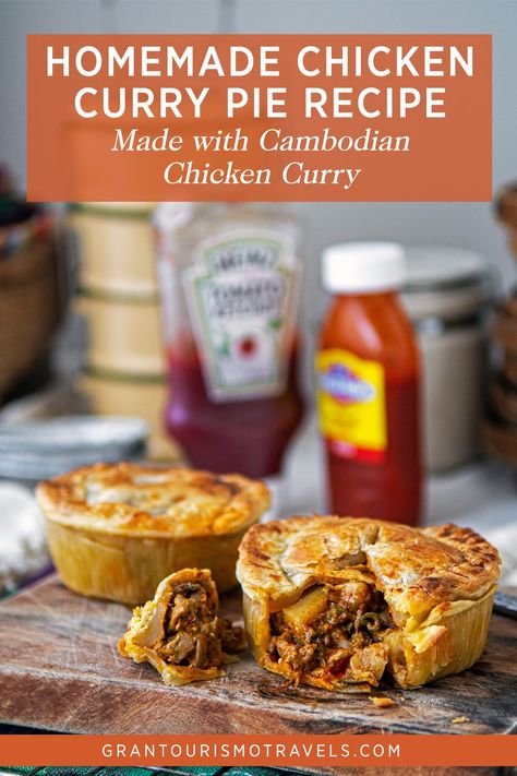 Curry Chicken Pie Recipe, Sausage Roll Recipes, Curry Pie Recipe, Curry Pies, Cambodian Chicken, Curry Pie, Chicken Pie Recipe, Sausage Rolls Recipe, Beef Pies