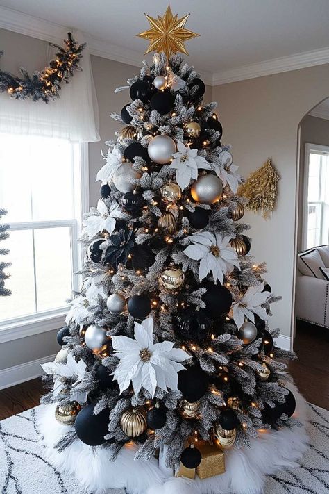 black_and_white_glam_christmas_tree (13) Black Living Room Christmas, White Black And Red Christmas Tree, Black And White Glam Christmas Tree, White Gold And Black Christmas Tree, Black White And Gold Christmas Tree Decorations, White Gold Black Christmas Tree, Christmas Glam Decor, Black Ornaments Christmas Tree Ideas, White Tree With Black Ornaments