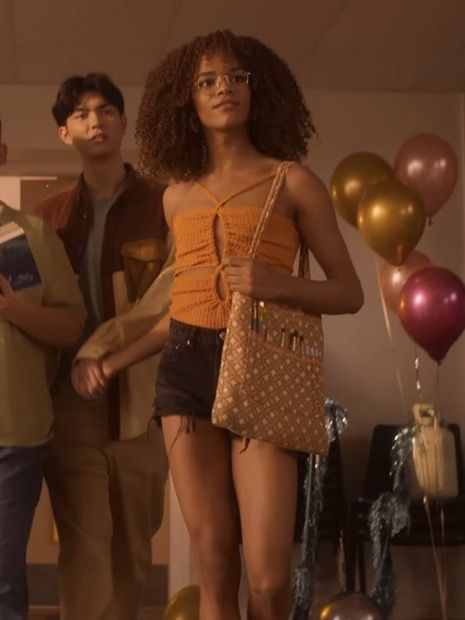 Elle Argent Season 2, Elle Heartstopper Season 2, Elle Heartstopper Outfits, Elle Heartstopper, Heartstopper Nick And Charlie, Yasmin Finney, Elle Argent, Heartstopper Nick, Charlie Spring