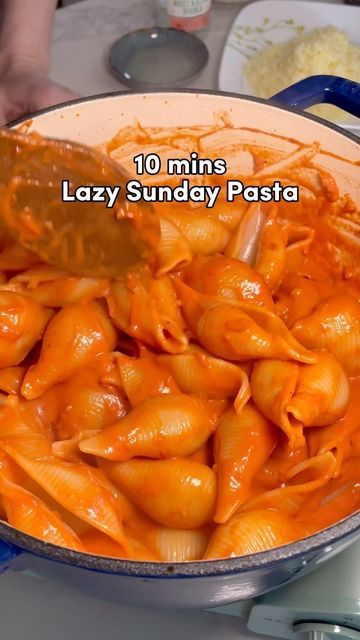 Alla Vodka Pasta, Red Sauce Pasta Recipe, Tomato Passata, Vodka Pasta, Red Sauce Pasta, Noodles Lover, Alla Vodka, Red Sauce, Lazy Sunday