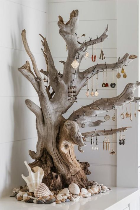 23 DIY Earring Holder [Easy To Make] – craftydiyers.com Earring Tree Holder, Diy Tree Jewelry Holder, Driftwood Earring Holder, Driftwood Jewelry Holder, Diy Ring Holder, Screen Earring Holder, Tree Jewelry Holder, Ring Holder Diy, Jewelry Tree Stand