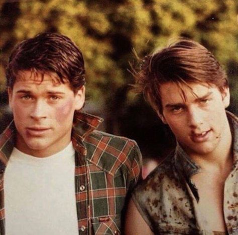 Sodapop Curtis And Steve Randle, Steve Randle Aesthetic, Steve And Sodapop, Ponyboy And Sodapop, Steve Randle The Outsiders, The Outsiders Steve, Outsiders Sodapop, Steve Randle, The Outsiders Sodapop