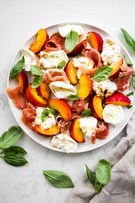 Peach, Burrata, And Prosciutto Salad Peach Appetizer, Salad Presentation, Fresh Apricots, Best Salads Ever, Burrata Recipe, 200 Calorie, Summertime Salads, Apricot Recipes, Seasonal Eating