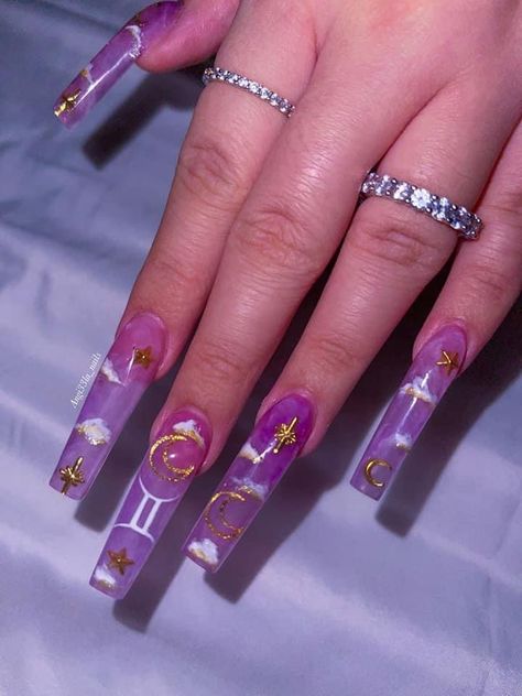 Birthday Nail Designs Pisces, Pieces Birthday Nails, Purple Aquarius Nails, Pieces Zodiac Nail Designs, Gemini Bday Nails, Unique Birthday Nails, Pink Pisces Birthday Nails, Baddie Birthday Nails Aquarius, Virgo Nail Ideas