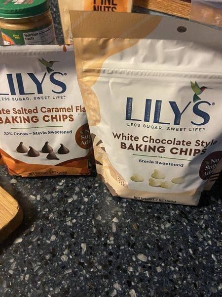 Keto Recipes ( Simple & Easy ) | I thought I would share this one , I melted the two bags of lily chocolate chips with a cup of no sugar peanut butter and a couple tablespoons of butt... | Facebook Carb Free Recipes, Keto Candy, Low Carb Easy, Keto Chocolate Chips, Keto Diet Food List, Recipes Simple, Chocolate Chip Recipes, Low Carb Diet Recipes, Chips Recipe