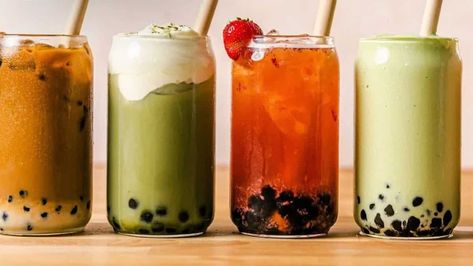 Apart from khichdi, puri and vada, you can make refreshing bubble tea with sabudana Bubble Tea Pictures, Bubble Tea Recipes, Cheese Foam, Tea Pictures, Coffee Boba, Boba Recipe, Boba Tea Recipe, Matcha Cheesecake, Bubble Tea Recipe