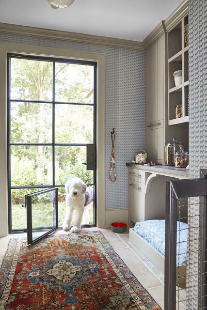 HOUSE BEAUTIFUL PART 3 Built In Dog Bed, Dog Room Decor, Dog Spaces, Dog Room, Animal Room, Dog Rooms, Dog Door, Design Del Prodotto, Decor Essentials