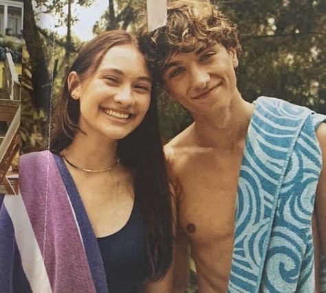 #teamJelly on Instagram: “POWER DUO #amazonprime #thesummeriturnedpretty #thefisherboys #teamjelly #jellyfisher #tsitp #bellyconklin #jeremiahfisher” Belly Jeremiah, Belly Conklin, Jeremiah Fisher, The Summer I Turned Pretty, Jenny Han, Summer Romance, Summer Books, Hottest Guy Ever, Jolie Photo