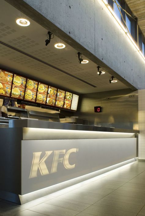 Gallery of Fast Food Slowed Down: What's Behind the All the Redesigns - and Is It Enough? - 9 Restaurant Counter Design, Food Restaurant Design, Fast Food Restaurant Design, Kfc Restaurant, Food Court Design, Restaurant Counter, Small Restaurant Design, Food Counter, Doner Kebab