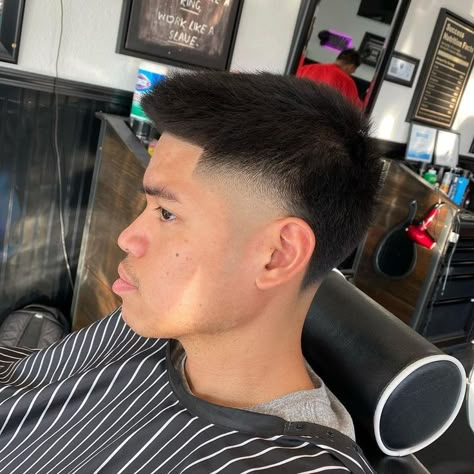 105+ BEST TAPER FADE INSPIRATIONS FROM (2021) fade #women#boys #boy#taperfadehaircut#haircutmen#shortcurlyhair #hairstyles#hairstylesforkids #haircuts#tumblrhair #fade #hairstyles#barbershopconnect#mensfashion #menshair fade #women#boys #boy#taperfadehaircut#haircutmen#shortcurlyhair #hairstyles#hairstylesforkids #haircuts#tumblrhair #fade #hairstyles#barbershopconnect#mensfashion #menshair Short Burst Fade, Long Buzz Cut, Undercut Fade Women, Haircuts For Men 2022, Best Short Haircuts For Men, Popular Mens Haircuts, 2022 Hairstyles, Stylish Mens Haircuts, Undercut Fade