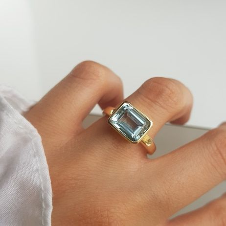 Modern Aquamarine Ring, Aquamarine Gold Ring, Emerald Cut Aquamarine Ring, Aquamarine Ring Vintage, Aquamarine Solitaire Ring, Gold Ring Engagement, Bijoux Art Nouveau, March Birthstone Ring, October Birthstone Rings