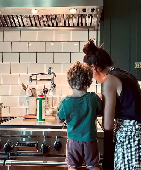 Joanna Gaines Instagram, Good Playlist, Joanna Gaines House, Joanna Gaines Farmhouse, Silos Baking Co, Chip Gaines, Tired Man, Joanna Gaines Style, Magnolia Journal