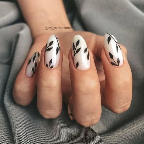 Black And White Nails Designs, White Short Nails, White Summer Nails, Black Almond Nails, Black And White Nail, Black And White Nails, Fruit Nail Art, Grey Nail Designs, Milky Nails