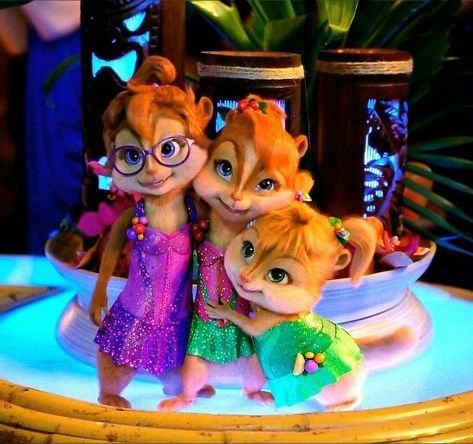 Chipettes Pfp, Chipettes Aesthetic, Brittany Chipmunk, Movie Trios, Alvin And The Chipmunks Chipettes, Trios Cartoon Character, The Chipmunks, Alvin And Chipmunks, Characters With Glasses