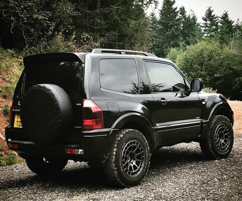 monty on Instagram: “#mitsubishishogun #pajero4x4 #pajero #bfgoodrich #rotawheels #rotarecce #ironmansuspension @wheelbasealloys” Pajero Modified, Pajero Off Road 4x4, Cheap Suv, Pajero Off Road, Mitsubishi Pajero Modified, Mitsubishi Pajero Offroad, Mitsubishi Shogun Offroad, Pajero 3 Door, Mitsubishi Shogun