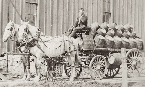 Oshkosh Beer: The Beer Wagons of Oshkosh Walker Evans Photography, Brooklyn Brewery, Vintage Beer Labels, Horse Drawn Wagon, Old Wagons, Walker Evans, Fort Wayne Indiana, Covered Wagon, Old Fort