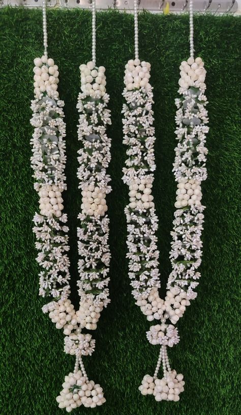 Buy Latest Pair of Babys Breath Varmalajaimala Wedding online on Etsy India. Shop for handmade, vintage and unique Artificial Flowers items from VaaridhiCrafts online on Etsy White Garland Wedding Indian, Flower Garland Wedding Brides, Jaimala Designs Indian Weddings, Unique Indian Wedding Garland, Garlands Wedding Indian Flower, Mala For Groom, Latest Varmala Designs, Varmala Indian Weddings, Garland Wedding Indian