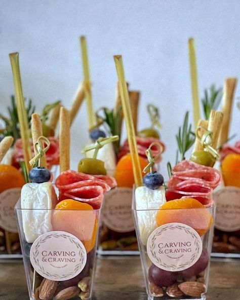 Mini Charcuterie Cups, Charcuterie Birthday, Safari Theme Birthday Party, Mini Charcuterie, Babybel Cheese, Charcuterie Cups, Cheese Table, Wedding Snacks, Chocolate Covered Fruit