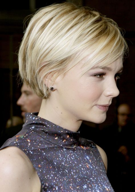 Carey Mulligan, Long Pixie, Platinum Blonde Hair, 짧은 머리, Pixie Bob, Short Haircut, Short Blonde, Short Blonde Hair, Short Pixie