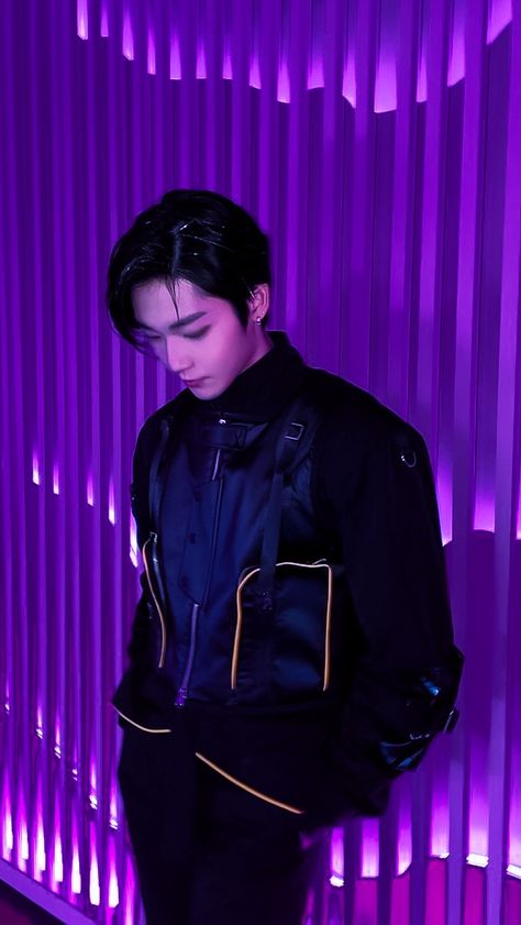 Kevin the boyz photo, kevin the boyz wallpaper Kevin Moon Aesthetic, The Boyz Purple, Kevin Moon Wallpaper, Aesthetic Dark Purple, Tbz Wallpaper, Kevin Tbz, Kevin The Boyz, Kevin Moon, Cool Aesthetic