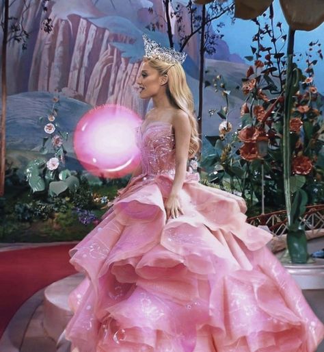 Pink Glinda Aesthetic, Glenda Aesthetic, Glinda Aesthetic, Wicked Aesthetic, Glenda The Good Witch, Glinda The Good, Wicked Musical, Sam & Cat, Glinda The Good Witch