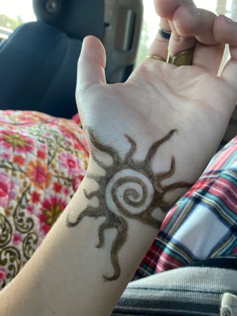 Cute Henna Designs, Cute Henna Tattoos, Henna Style Tattoos, Matching Tats, Small Henna, Henna Drawings, Funky Tattoos, Cute Henna, Henna Inspired Tattoos