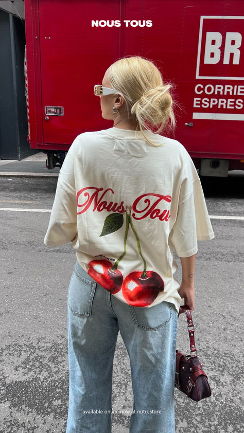 Our super juicy&fresh "IN MY CHERRY ERA" tee has is available on NOUS TOUS store's website❤️‍🔥 This graphic oversized t-shirt is an absolute must-have in ur wardrobe!🪩💗🏄‍♀️ Check out NOW at: https://nutu.store/ Oversized Graphic Tee Aesthetic, Aesthetic Oversized Tee, Oversized Tee Aesthetic, Aesthetic Oversized Shirt, Aesthetic Fit, Grafic Tees, Clean Girl Aesthetic, Toronto Life, Oversized Graphic Tee