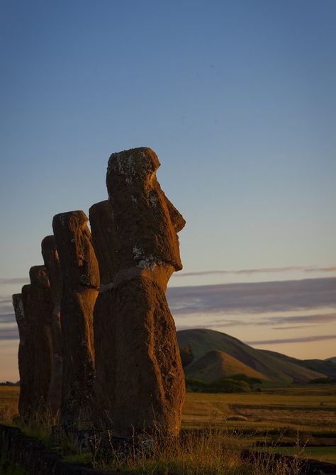 Easter Island Chile, Moai Statues, Easter Island Statues, Eric Lafforgue, Easter Island, Travel South, South America Travel, Machu Picchu, Lonely Planet