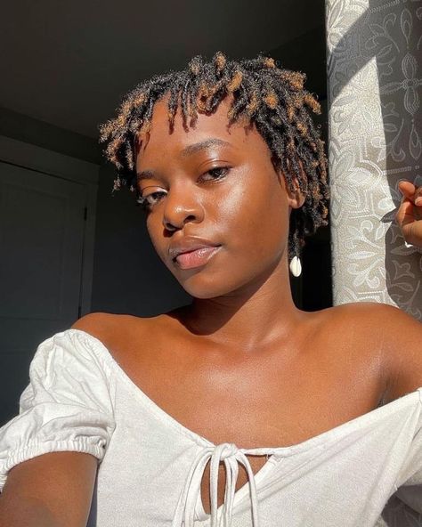 Really Short Locs, Interlocking Locs, Locks Hairstyles, Short Dreadlocks, Pretty Locs, Flips Hair, Dreadlocks Hair Care, Loc Goddess, New Braided Hairstyles