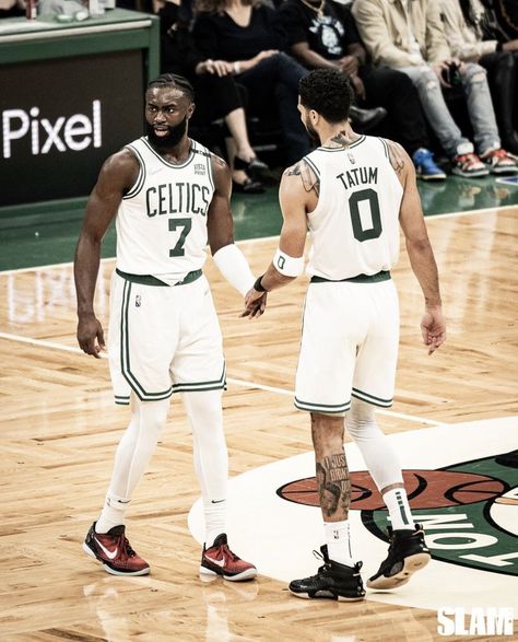 Jason Tatum And Jaylen Brown, Jayson Tatum Jaylen Brown, Jason Tatum, James Naismith, Iphone Wallpaper For Guys, Jaylen Brown, Sweater Ideas, Basketball Photography, Sports Coach