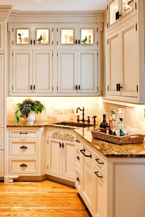 Ivory Kitchen Cabinets, Light Wood Kitchen Cabinets, Light Wood Kitchen, Beige Kitchen Cabinets, Cream Kitchen Cabinets, Antique White Kitchen Cabinets, Taupe Kitchen, Antique White Kitchen, Light Wood Kitchens