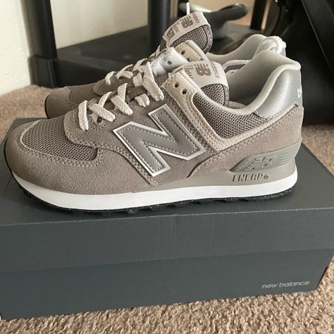 Brand New And Never Worn! Box Included! Us Women’s 5, Men’s 3 1/2 Super Comfy And Stylish! Likers Will Always Receive A Discount! Bundle And Save! Kicks Shoes Women, Aesthetic New Balance Shoes, Gray Sneakers Outfit, New Balance Shoes Grey, Gray New Balance, New Balance For Women, 574 New Balance, New Balance Grey, Cute Uggs