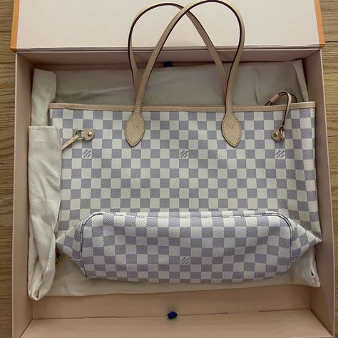 Never Used. Selling Because I Don’t Want It To Go To Waste. New In Box. Authentic. White Tote Bag, Beige Bag, Bags Louis Vuitton, White Tote, Louis Vuitton Bags, Cream White, Dream Life, Limited Time, Personal Style