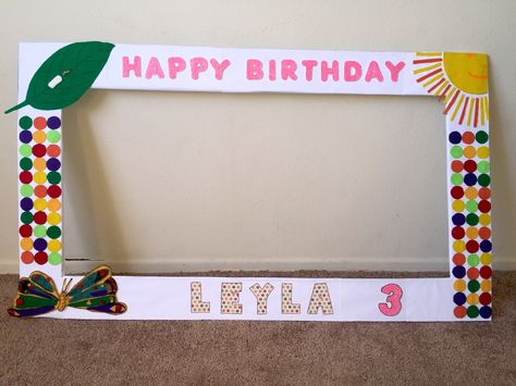 Very hungry caterpillar. Photo frame birthday. Diy Photo Booth Frame, Photo Frame Birthday, Very Hungry Caterpillar Party, Caterpillar Birthday, Caterpillar Party, First Bday Ideas, Frame Birthday, Hungry Caterpillar Party, Hungry Caterpillar Birthday