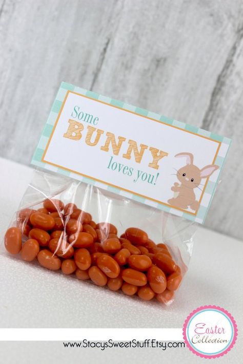 Easter Bag Topper, DIY, Printable Bag Topper, Easter Printable, Somebunny Loves You, INSTANT DOWNLO Easter Bag Toppers, Somebunny Loves You, Toppers Diy, Easter Printable, Some Bunny Loves You, Easter Items, Bag Topper, Classroom Gifts, Bag Toppers