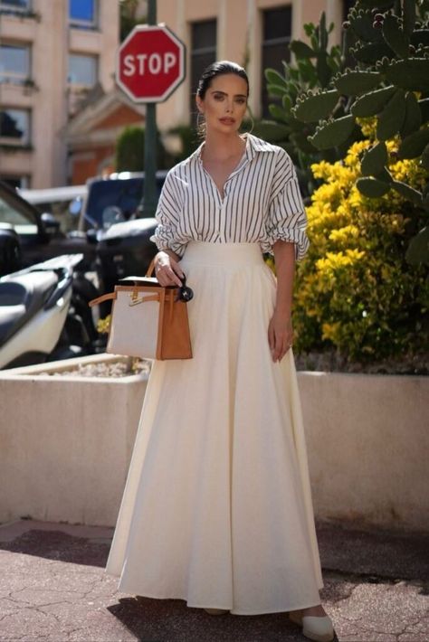 White Full Skirt Outfit, Sophisticated Outfits Summer, Modest Summer Clothing, Long Skirt Outfit Modest, Skirt And Blouse Outfits, Summer Outfits Christian, Modest Summer Outfits Christian, Maxi Skirt Summer Outfit, Modest Summer Outfits Muslim