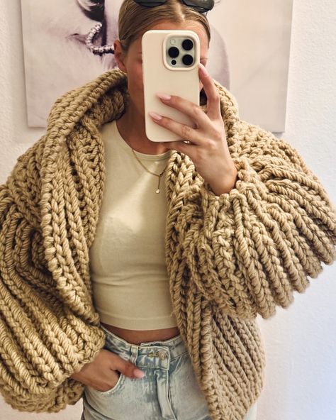 Chunky Knit Hoodie, Cardigan Oversized, Chunky Cardigan, Chunky Knit Cardigan, Knitwear Fashion, June 19, Knit Hoodie, All Love, Love Is All