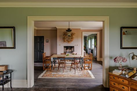 For Sale: Redlynch House, Bruton, Somerset | Inigo Dead Salmon Farrow And Ball, Country Apartment, Dead Salmon, House Of Hackney Wallpaper, Traditional Dressers, Style Anglais, Victorian Townhouse, English Country Style, Historic Mansion