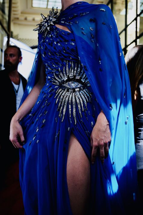 Étoile — Zuhair Murad | Fall/Winter 2022 Couture Evil Eye Dress, Junk Kouture, Eye Dress, 2022 Couture, Long Snake, Eye Ball, Artists And Models, Beautiful Perfume Bottle, Beautiful Perfume