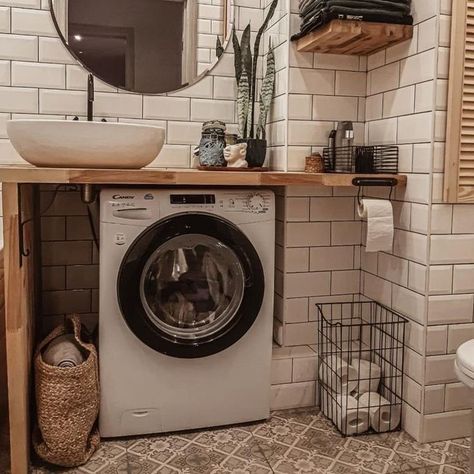 Winter Balcony, Industrial Boho, Modern Balcony, Apartment Modern, Bathroom Inspiration Decor, Balcony Ideas, Laundry Room Design, Small Bathroom Decor, Laundry In Bathroom