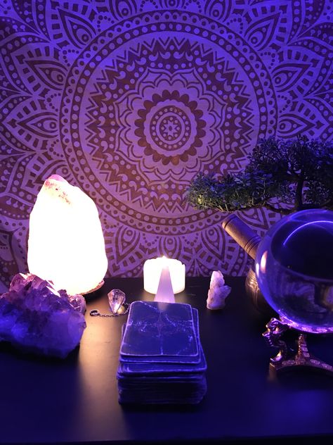 Tarot reading deck. Crystal ball. Purple LED lighting. Amethyst crystal and clear Quartz crystal on black matte desk. Bonsai tree. Orange Himalayan salt rock. Candle fire. Quartz pendulum. Tarot Card Reading Tiktok, Tarot Setup Aesthetic, Tarot Setup, Tarot Reading Room, Moon Sagittarius, One Card Tarot, Intuitive Tarot, Corner Ideas, Reading Desk