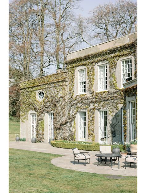 Old Manor Exterior, British Castles Manor Houses, Country Estate Homes England, Castle Combe England Manor House, Manor House Hotel Castle Combe, A Level Art Sketchbook, English Country House, A Level Art, English Countryside