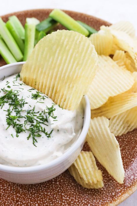 5-Minute French Onion Cottage Cheese Dip - Lindsay Pleskot, RD Cottage Cheese Dip, French Onion Dip Recipe, Dip For Potato Chips, Homemade French Onion Dip, Chip Dip Recipes, Cottage Cheese Dips, Onion Dip Recipe, Onion Burger, French Onion Dip