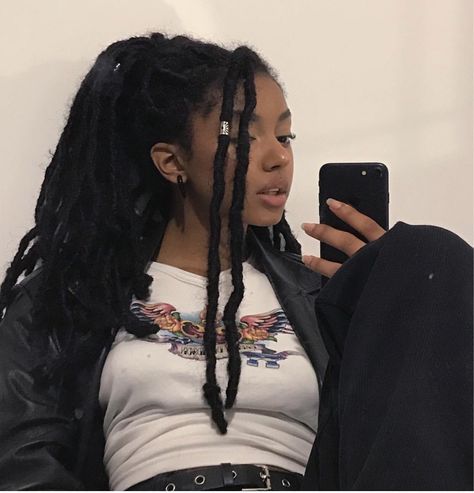 aes ; harry potter : angelina johnson | ♡ A Woman, Dreadlocks, Black