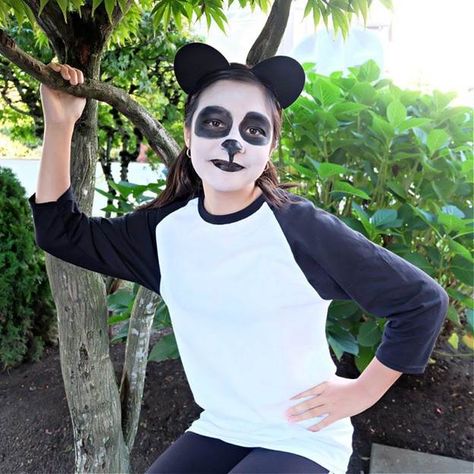 Panda Diy Costume, Panda Make Up Halloween, Panda Bear Costume Diy, Panda Halloween Costume, Panda Costume Diy, Panda Dog Costume, Panda Makeup, Panda Bear Costume, Panda Mask