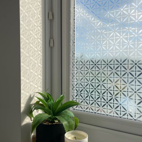 Frosted Glass Window Design Modern, Window Frosting Design, Glass Film Design Home, Frosted Glass Design Pattern Living Rooms, Window Film Ideas, Frosted Window Design, Window Film Pattern, Small Cloakroom, Glass Film Design