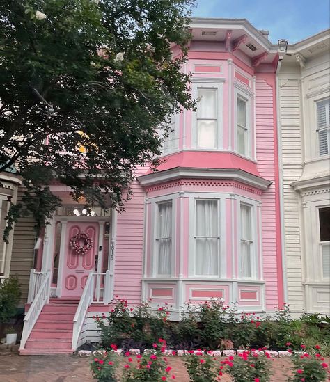 Tiny Pink House, Cute Apartment Exterior, Pink Houses Exterior, Pastel House Exterior, Pink Townhouse, Cute Townhouse, Cute Pink House, Pink Victorian House, Pink House Exterior