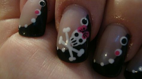 Paws Nails, Pretty Fingers, Painting Nails, Polka Dot Nail Art, Pink Punk, Sweet Nails, Candy Skull, Skull Nails, Fingernail Designs