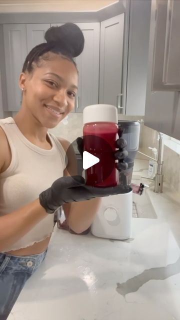 @juicewithkeya on Instagram: "Full Ingredients 👇

•1 Raw Beet 
•1 Orange 🍊 
•3 Green Apples 🍏 
•1-inch ginger 🫚 

Makes about 16 oz ❤️

Juicing Guides & Recipe Books Avail in Bio 🎉 

#juice #juicing #detox #easyrecipes #juicerecipes #coldpress #healthtips #healthyfood" Raw Beets, Green Apples, Recipe Books, Health Drink, Juicing Recipes, Green Apple, Fun Drinks, Recipe Book, Beets